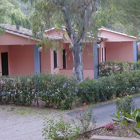 אתר קמפינג Village Sole E Mare